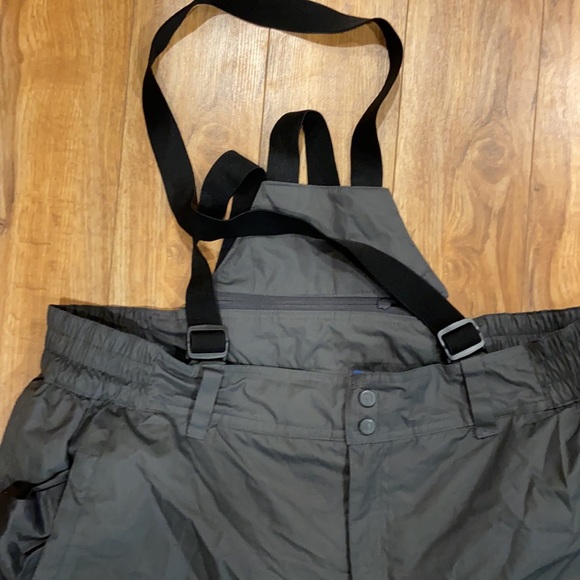 Men’s snow pants. Excellent condition. - Picture 2 of 6